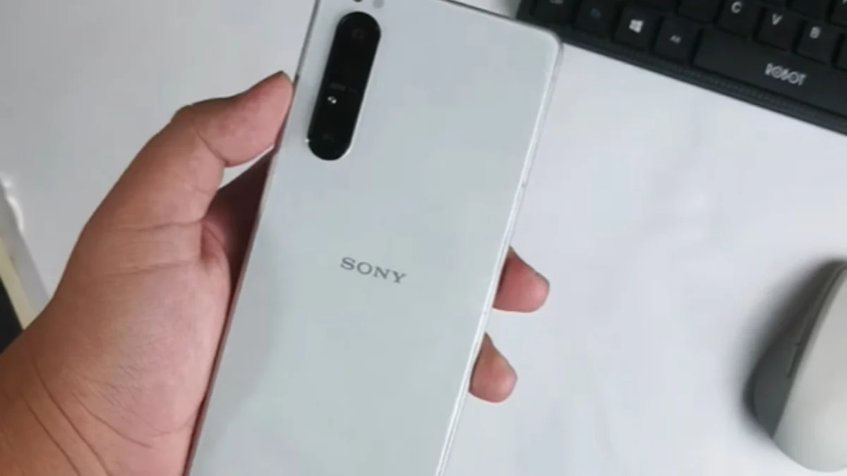 HP Paling Worth it Buat Ngonten! Review Sony Xperia 1 Mark II di 2024