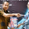 Terima LHP dari BPK, Bey Machmudin Mendorong Bank BJB untuk Tingkatkan Kinerja