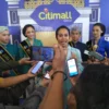 Prita Soraya, saat memberikan keterangan kepada sejumlah awak media, di Citimall Garut. Rabu 20 Maret 2024.