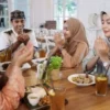 kalin Wajib Tahu, Begini Nih Tips Berbuka Puasa yang Benar dan Sehat