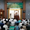 Sekda Jabar mengikuti tarawih keliling