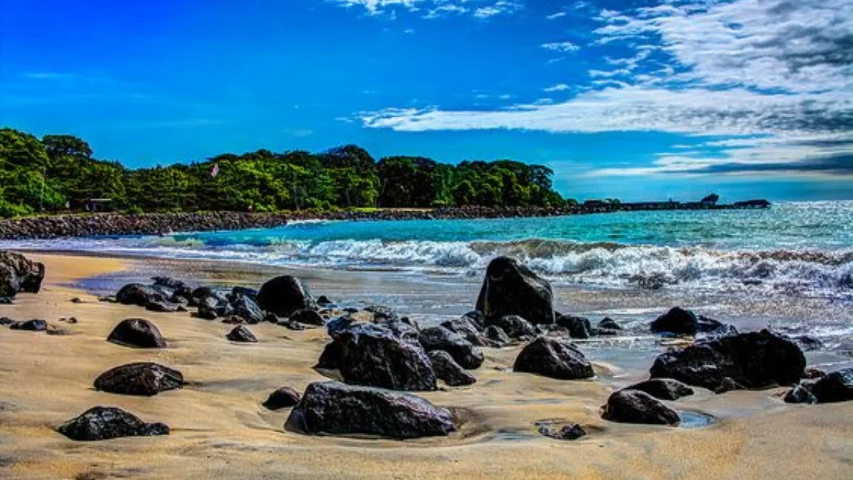 Eksotisme Pantai Santolo, Pesona Alam yang Menenangkan di Kabupaten Garut