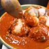 Viral Beda dari yang Lain, Bakso Mang Ono Garut Ngantrinya Sampai Sejam