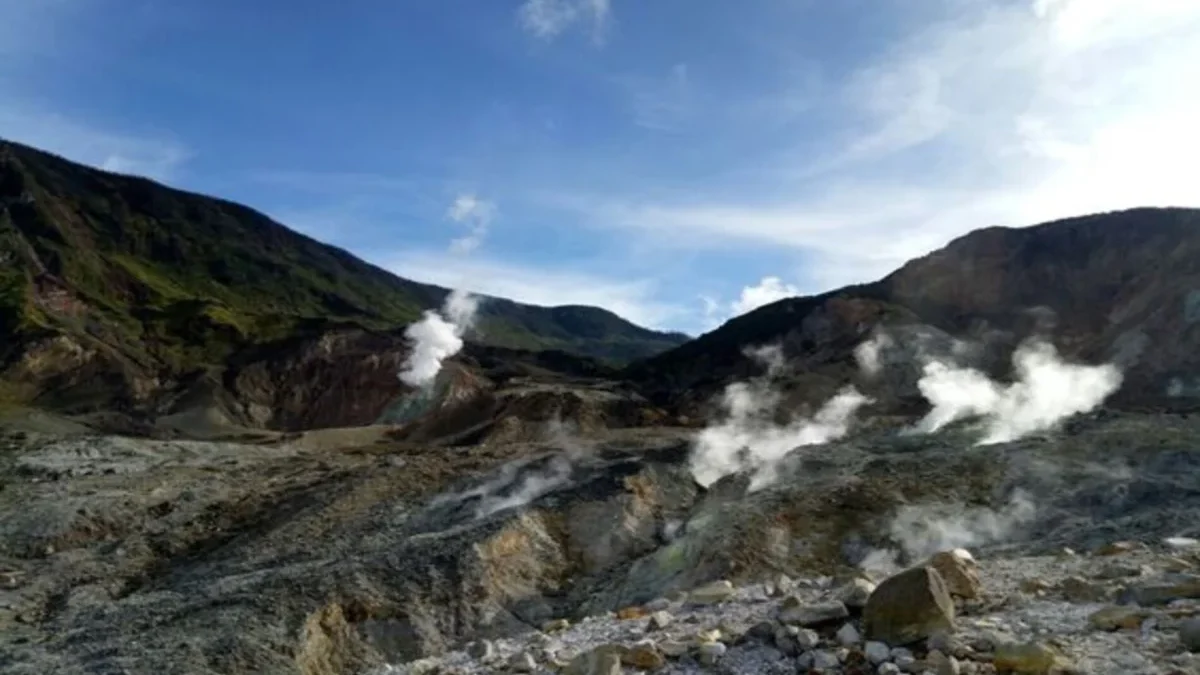 Harga di Taman Wisata Alam Gunung Papandayan Garut 2024, Panorama Indah ala Swiss di Kabupaten Garut