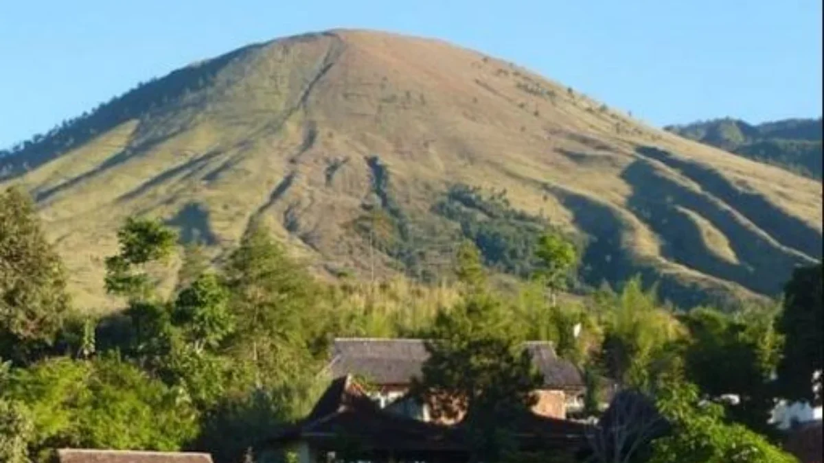 Ini Nih Fakta Menaratik Gunung Guntur yang Belum Banyak Orang Ketahui