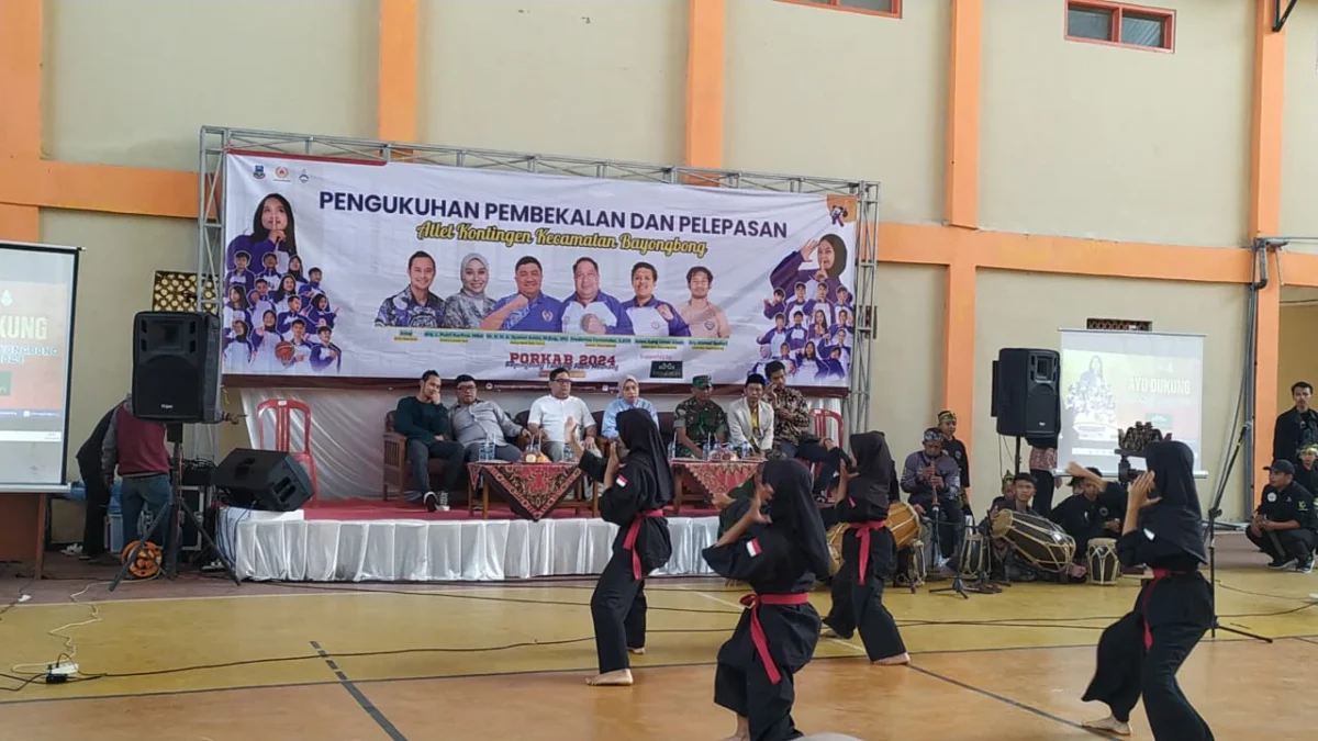 pelepasan dan pengukuhan atlet Kecamatan Bayongbong untuk porkab 2024