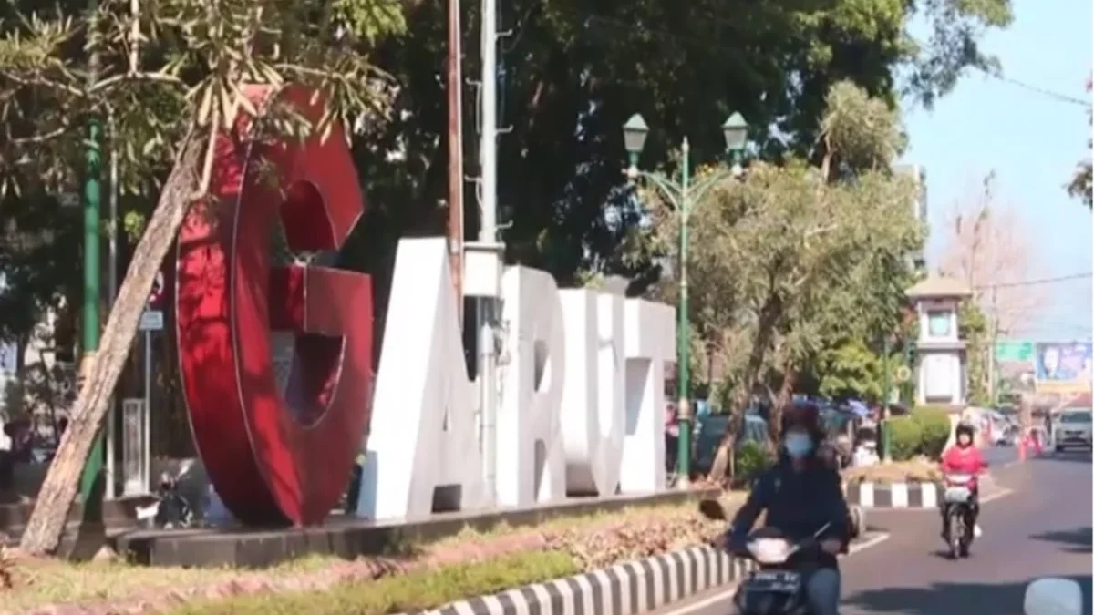 Kawasan dekat Alun-alun Kabupaten Garut (tangkapan layar youtube Radar Garut)