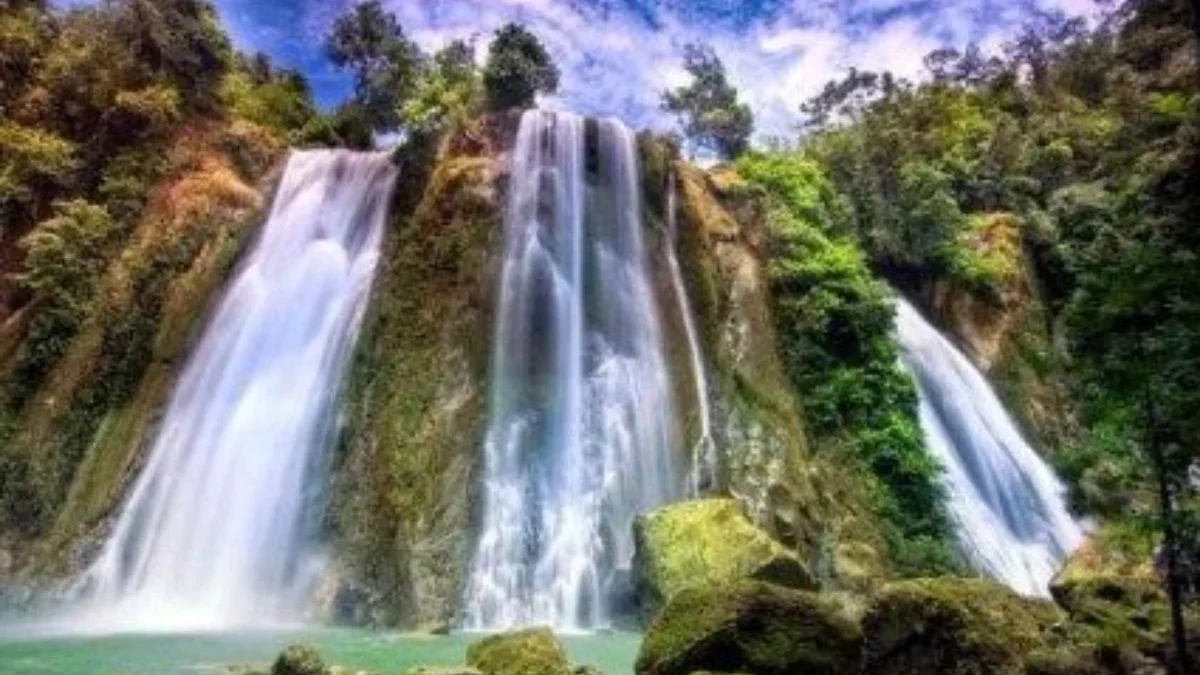 Riview Curug Cikaso, Wisata Air Terjun Eksotis yang Wajib Kalian Kunjungi