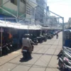 Kondisi Pasar Baru yang dijadikan tempat relokasi untuk para Pedagang Kaki Lima dari kawasan Jalan Ahmad Yani