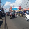 Dalam waktu dekat PKL di Jalan Ahmad Yani akan segera dipindahkan ke Jalan Paaar Baru.