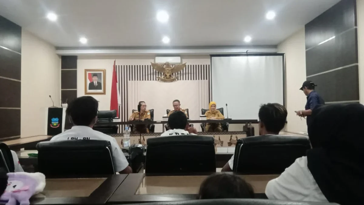 KPBH melakukan audiensi di aula rapat kantor Bupati Garut