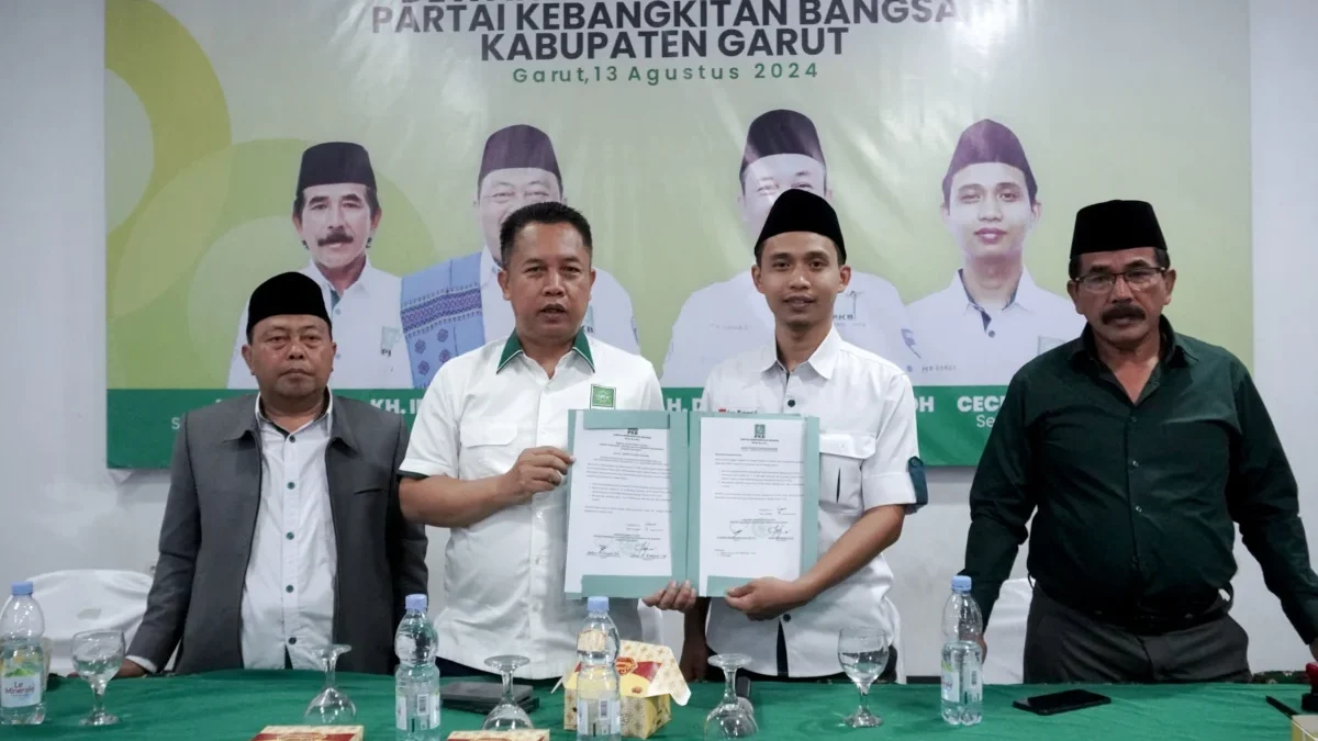 RAPAT PLENO. Dilakukan para jajaran pengurus Dewan Syuro DPC PKB Garut, Jajaran Pengurus Tanfidz DPC PKB yang