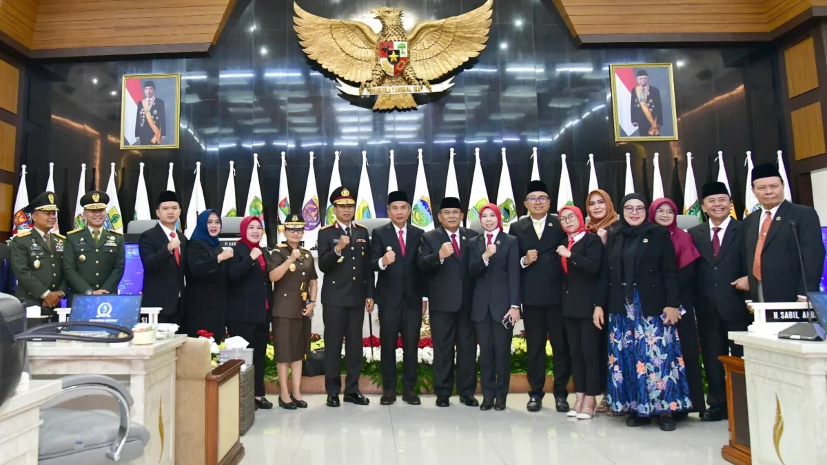 Bey Machmudin hadir mendengarkan pidato terakhir Presiden