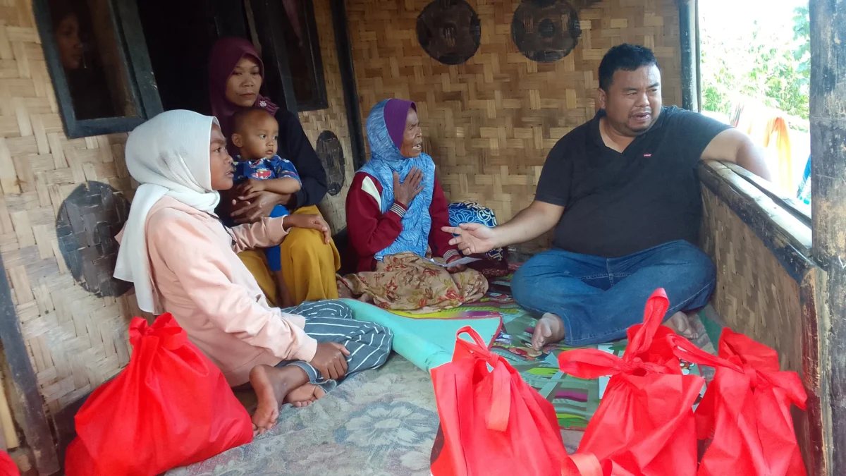 Yudha Puja Turnawan, Anggota DPRD Garut blusukan