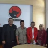 Ghea Afrilia, Anggota DPRD Garut terpilih periode 2024-2029 Fraksi PDI Perjuangan (dua dari kanan) bersama Ang