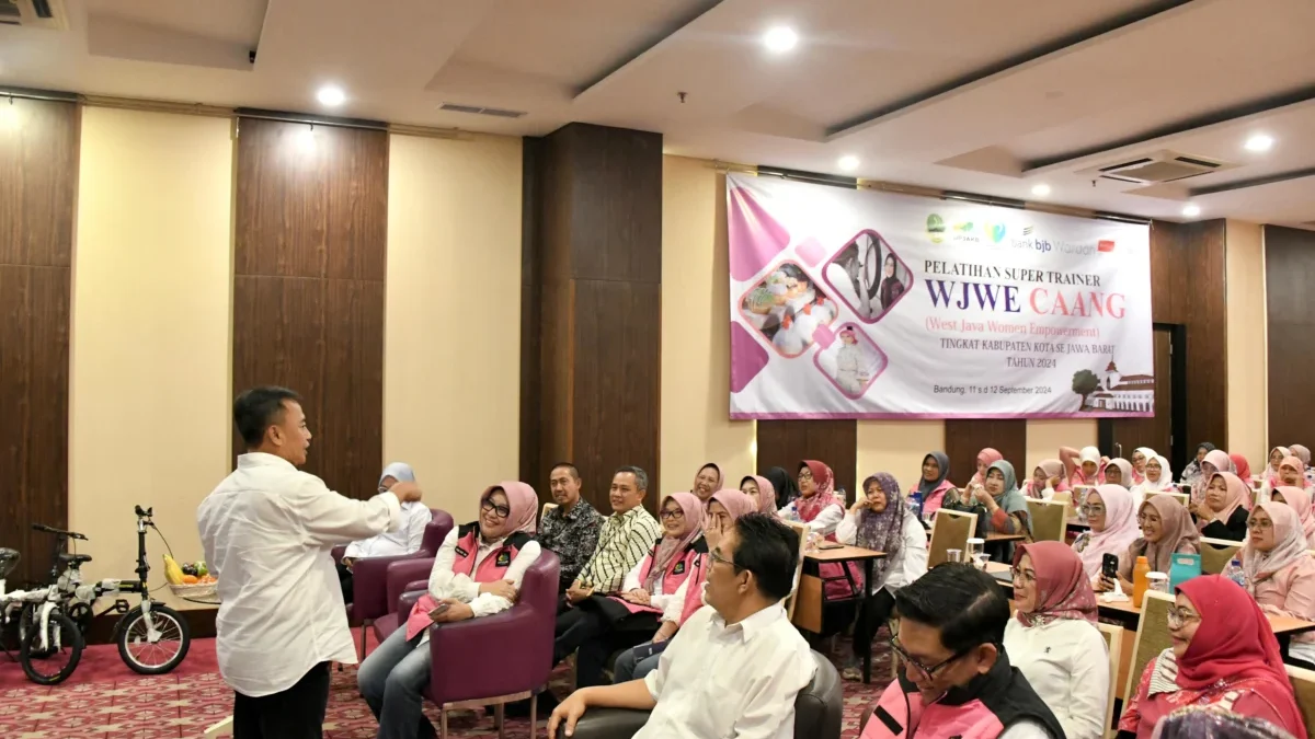 Sekda Jabar Herman Suryatman menghadiri acara West Java Women Empowerment (WJWE) CAANG dengan tema \"Peningkata