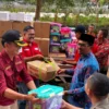 PMI Kabupaten Garut menyalurkan berbagai bantuan untuk korban gempa di Kecamatan Pasirwangi