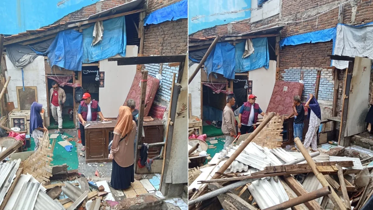 Abdus Syakur Amin memberikan santunan kepada warga Pasirwangi yang rumahnya roboh akibat gempa