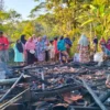 Rumah Iyam warga Cigombong Garut terbakar