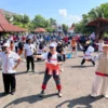 Warga Cianjur senam sehat bersama Ahmad Syaikhu