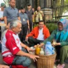 Pedagang jamu di Purwakarta dihampiri Ahmad Syaikhu