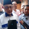 Calon Gubernur Jawa Barat nomor urut 3, Ahmad Syaikhu,  (dikenal sebagai pasangan ASIH) didampingi oleh calon