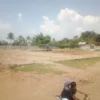 Lapangan Mini soceer Desa Leuwigoong, Minggu (27/10).(pepen apendi)