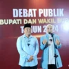 Paslon Syakur Putri saat konferensi pers usai debat publik di Hotel Santika