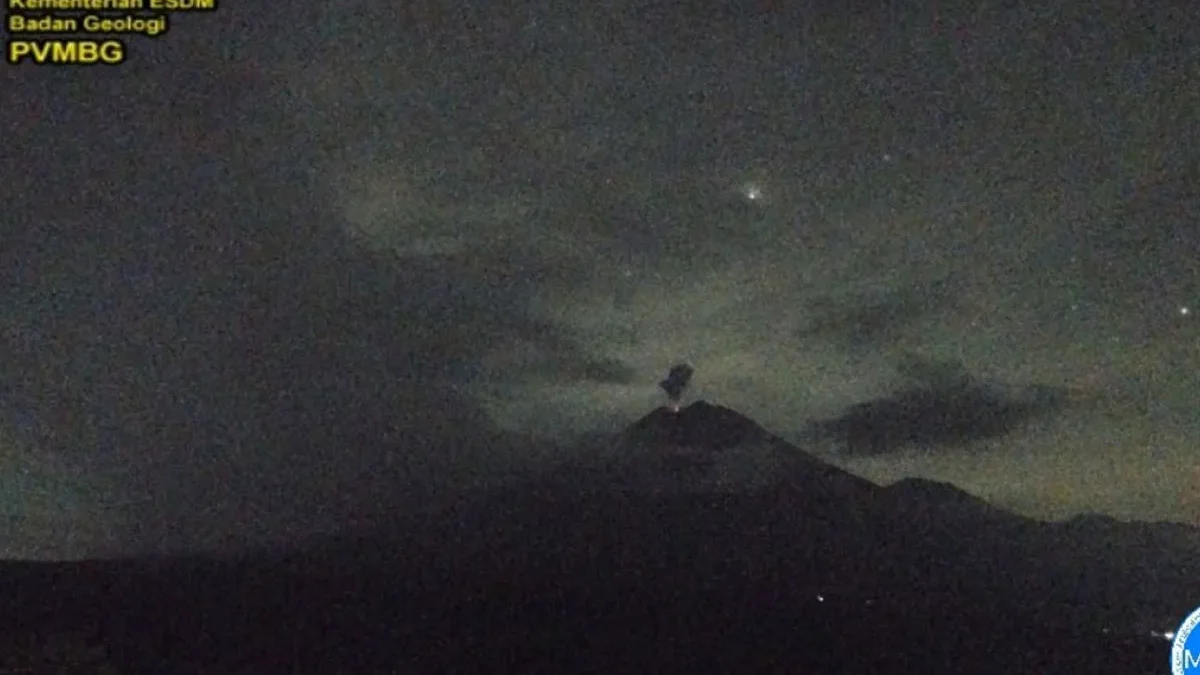 Gunung Semeru Alami Empat Kali Erupsi Pada Kamis Pagi