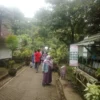 suasana di kampung Adat Pulo