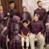 5 Tren Baju Lebaran Couple 2025, Pilihan Tepat untuk Keluarga yang Ingin Tampil Serasi di Hari Raya