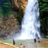 Curug Kadu Punah di Cibeber: Surga Tersembunyi yang Paling Hits untuk Liburan Lebaran