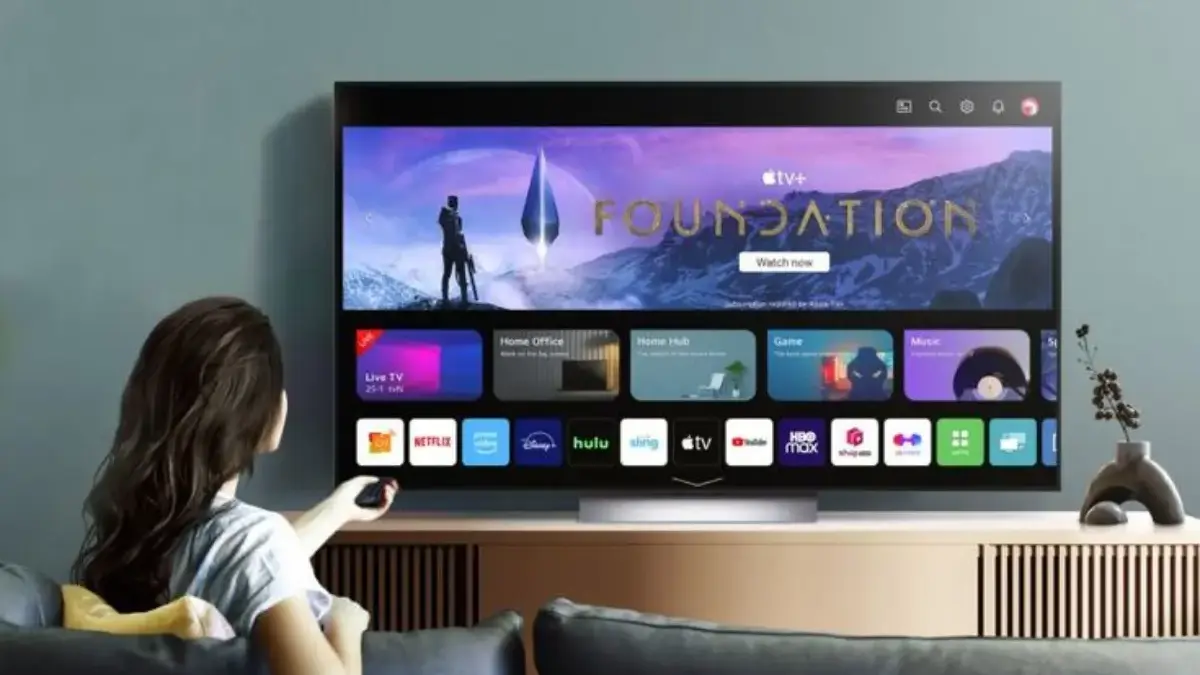 7 Cara Merawat TV agar Awet dan Tahan Lama di Rumah