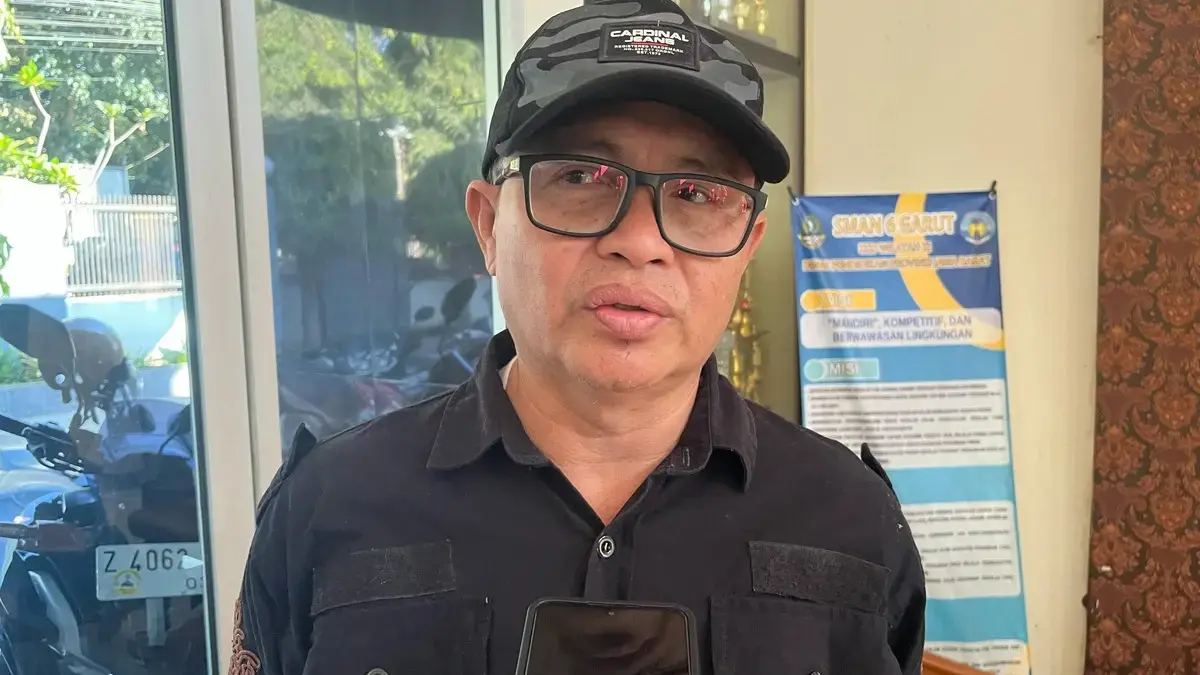 Kepala Bakesbangpol Garut