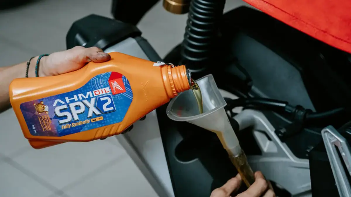 Rekomendasi Oli Terbaik untuk Yamaha Nmax Turbo agar Mesin Tetap Awet dan Bertenaga