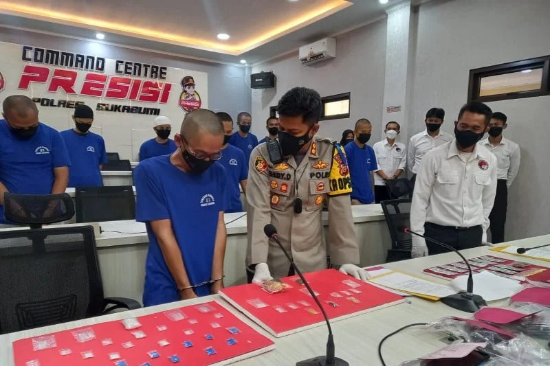 Oknum Guru di Surade Sukabumi jadi Pecandu Sekaligus Miliki Ganja