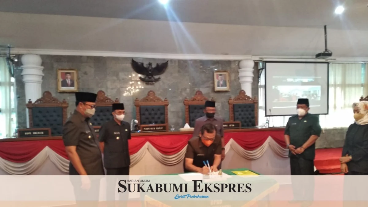 Wali Kota Beri Jawaban atas Pandang Umum Fraksi