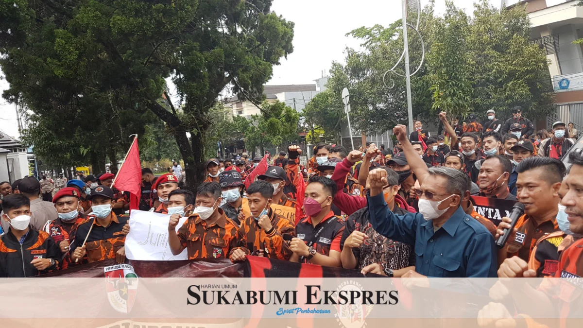 PP Berunjukrasa ke Gedung DPRD