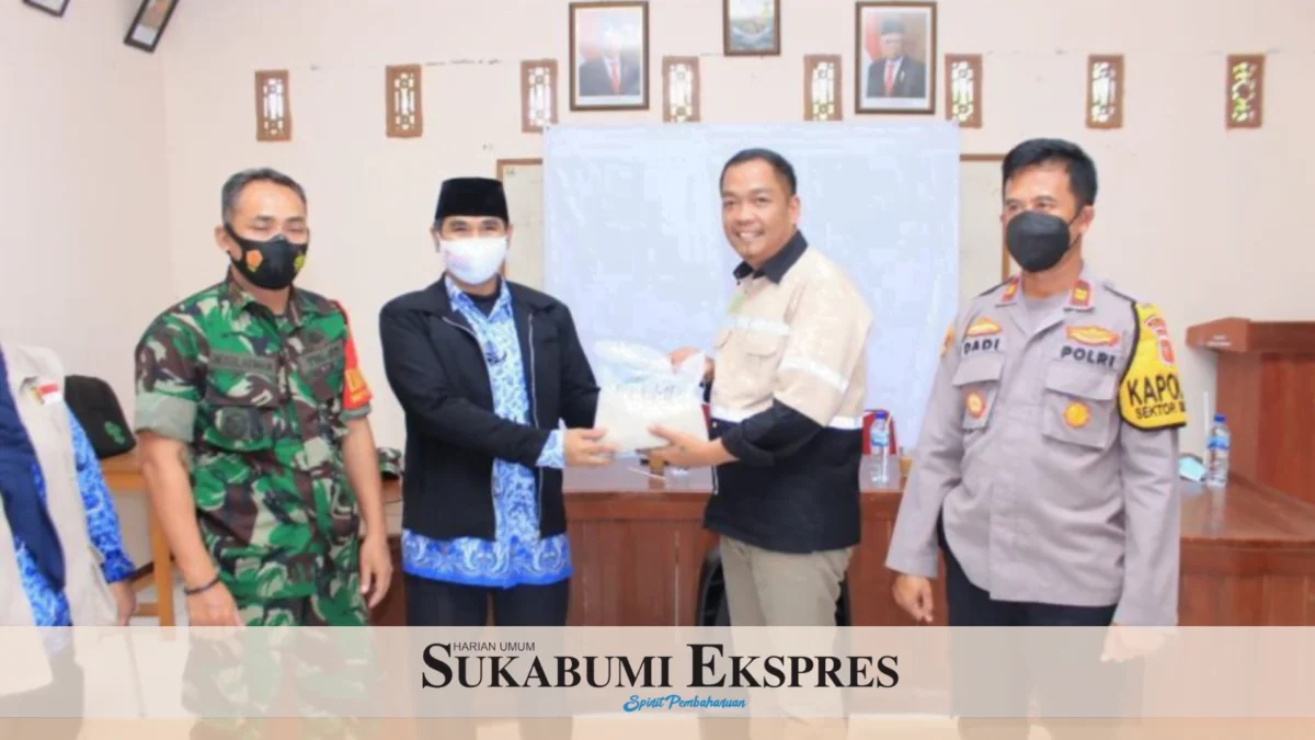 Warga yang Mau Divaksin Diberi Paket Sembako