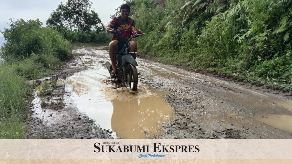 Masyarakat Gunungkaramat Tuntut Perbaikan Jalan