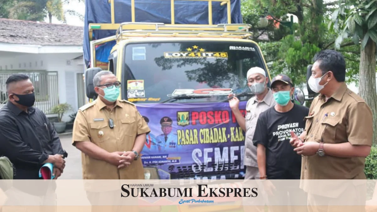 Warga Pasar Cibadak Kirim Bantuan untuk Korban Erupsi Semeru