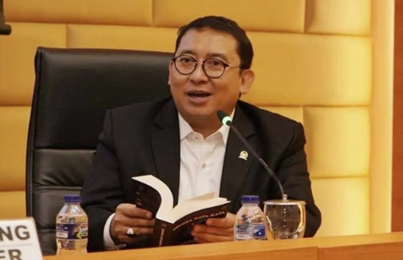 Toa Masjid Dipermasalahkan, Fadli Zon Minta Menag Yaqut Urus Masalah Haji dan Umrah