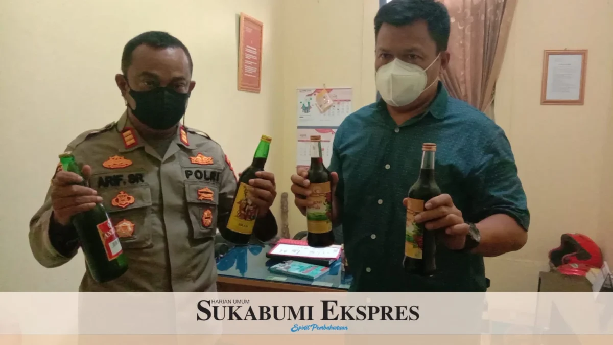 Polisi Amankan Belasan Botol Miras