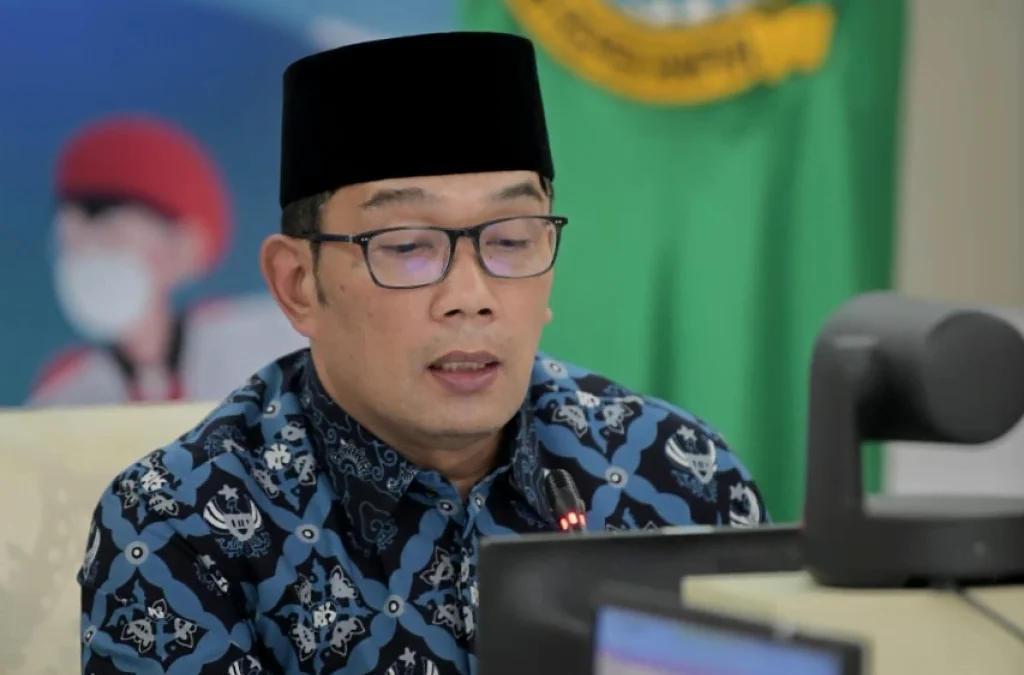 Ridwan Kamil: Prof Asep Warlan