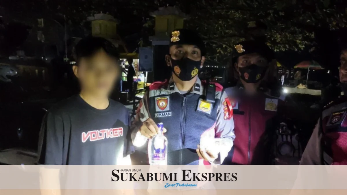 Polisi Satroni Kelompok Pemuda