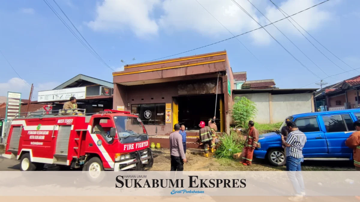 Bangunan Warung Bakso Terbakar