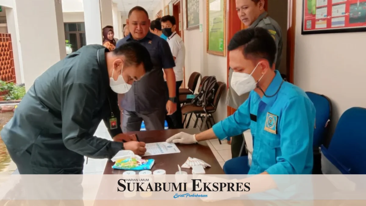 BNNK Sukabuimi Test Urine 50 Pegawai PN Cibadak