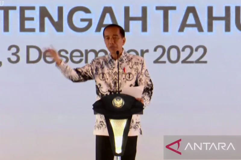 Presiden Hadiri Puncak Peringatan HUT ke-77 PGRI dan HGN