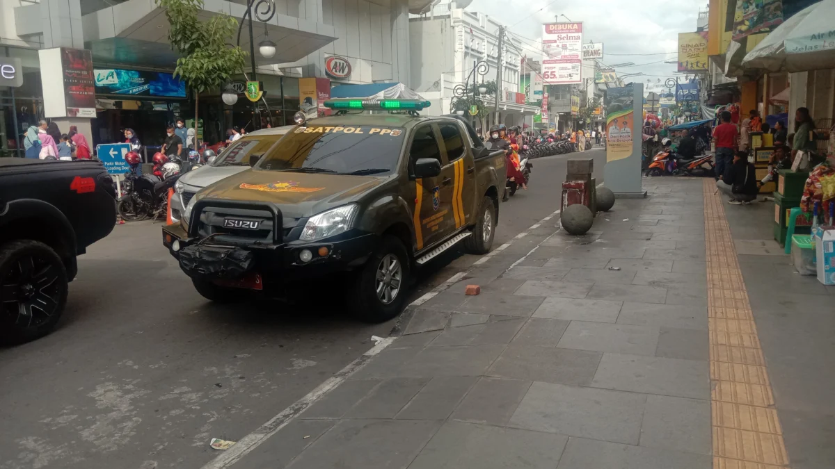 Dilema Tertibkan PKL di Zona Merah Kerap Diimbau, tapi Keukeuh Berjualan