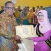 Ratusan Kader Perahu Kertas Diwisuda